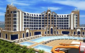 The Lumos Deluxe Resort Hotel & Spa